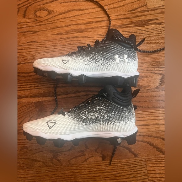 Under Armour Locked Down Football Cleats - Picture 5 of 7